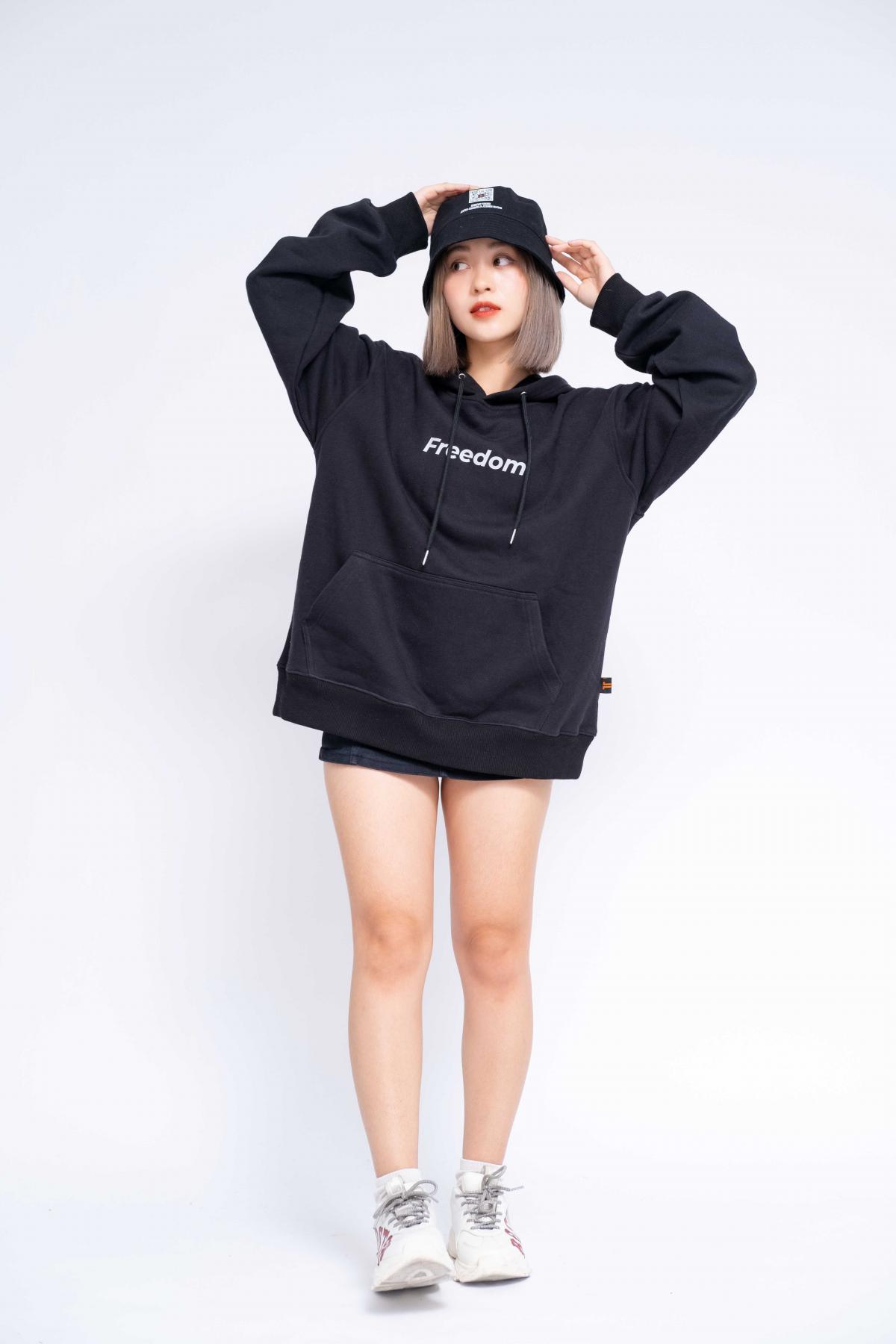 Áo Hoodie Oversized Nữ Freedom Reflection #1