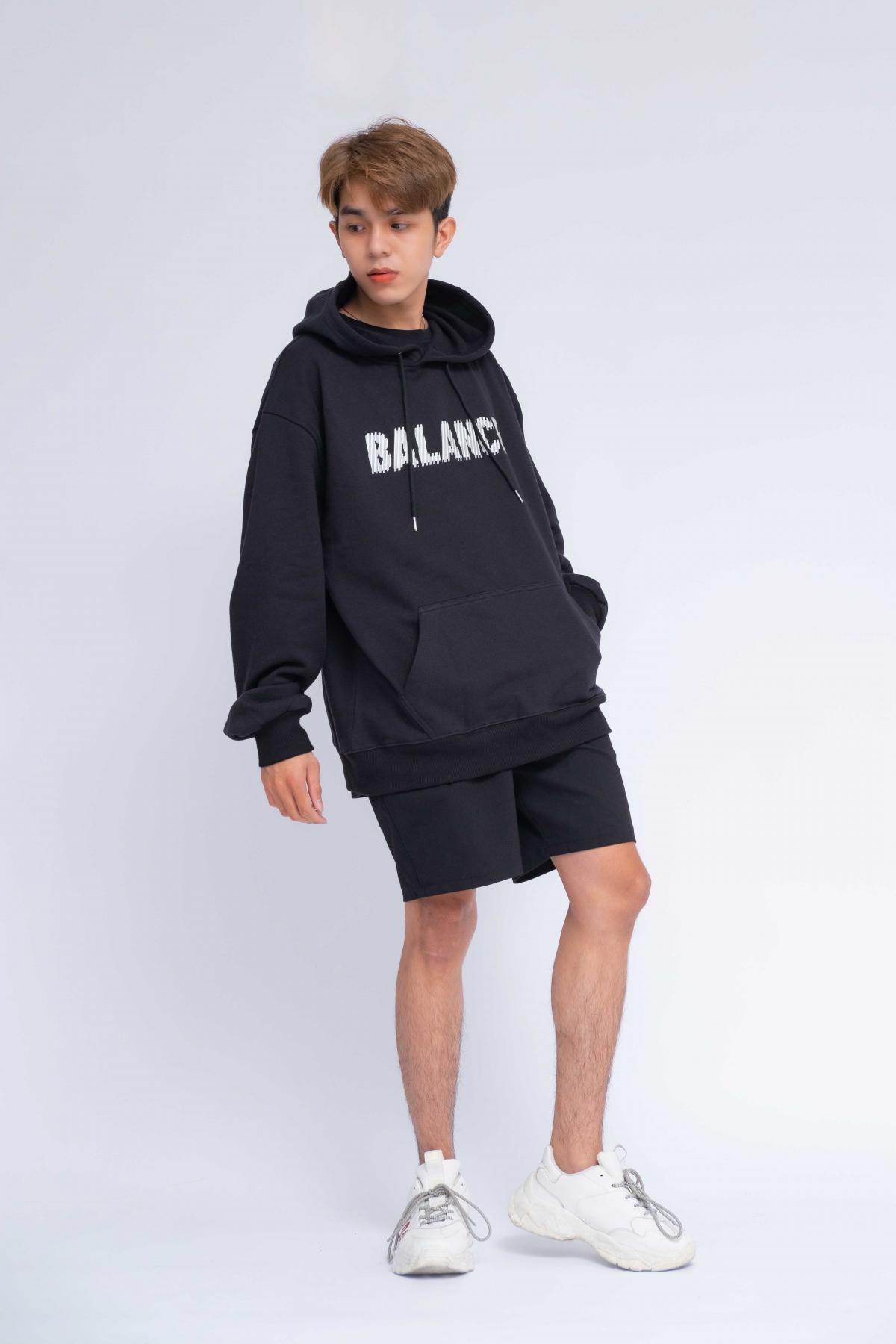 Áo Hoodie Oversized Nam Balance R&G #3